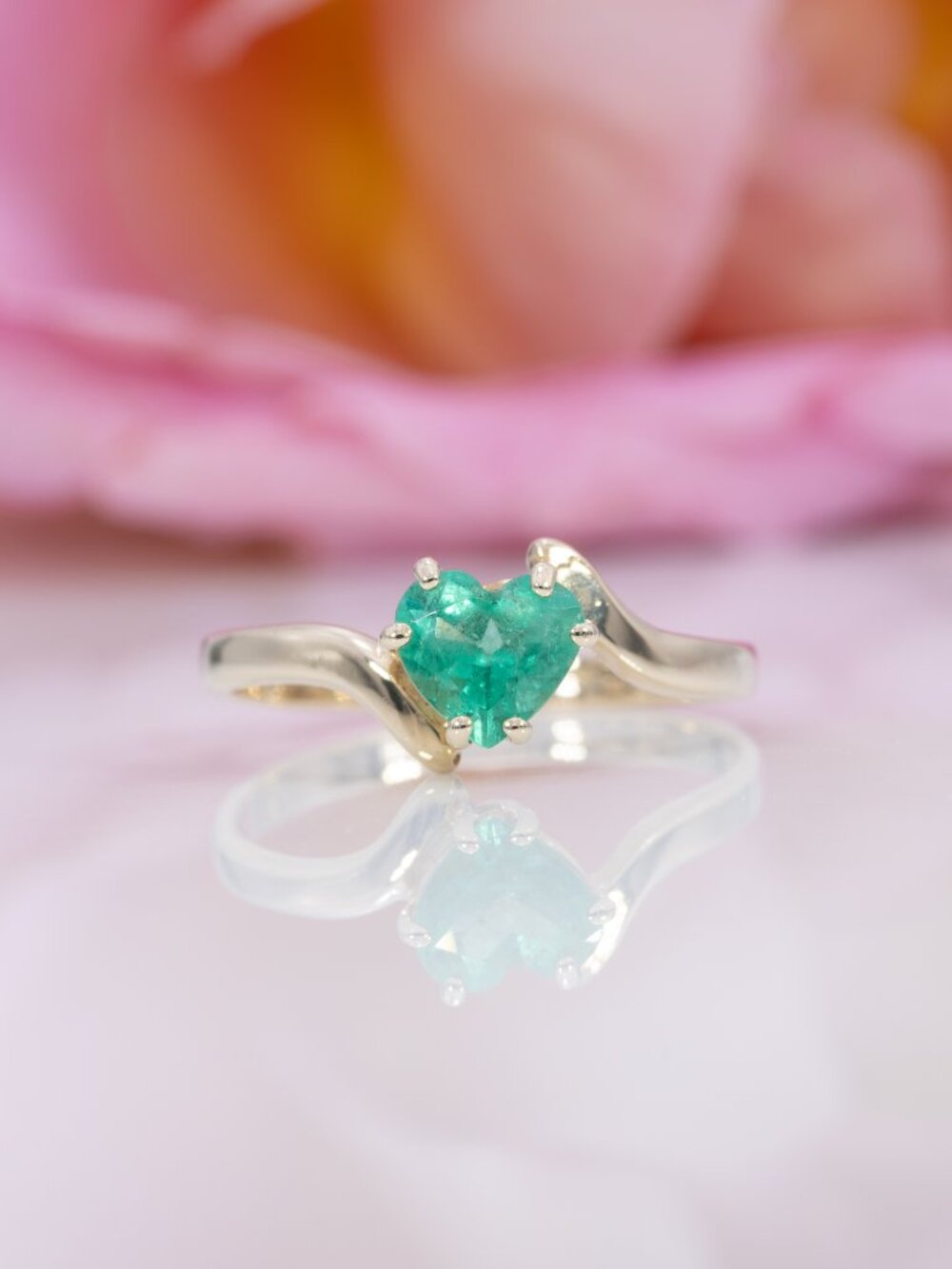 Colombian Emerald Estate Ring in Solid 10K Gold - Heart Shaped, 6x5.5mm